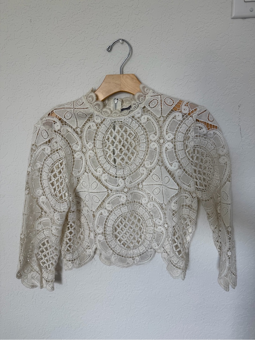 essue Cream Crochet Lace Mock-Neck Long Sleeve Top